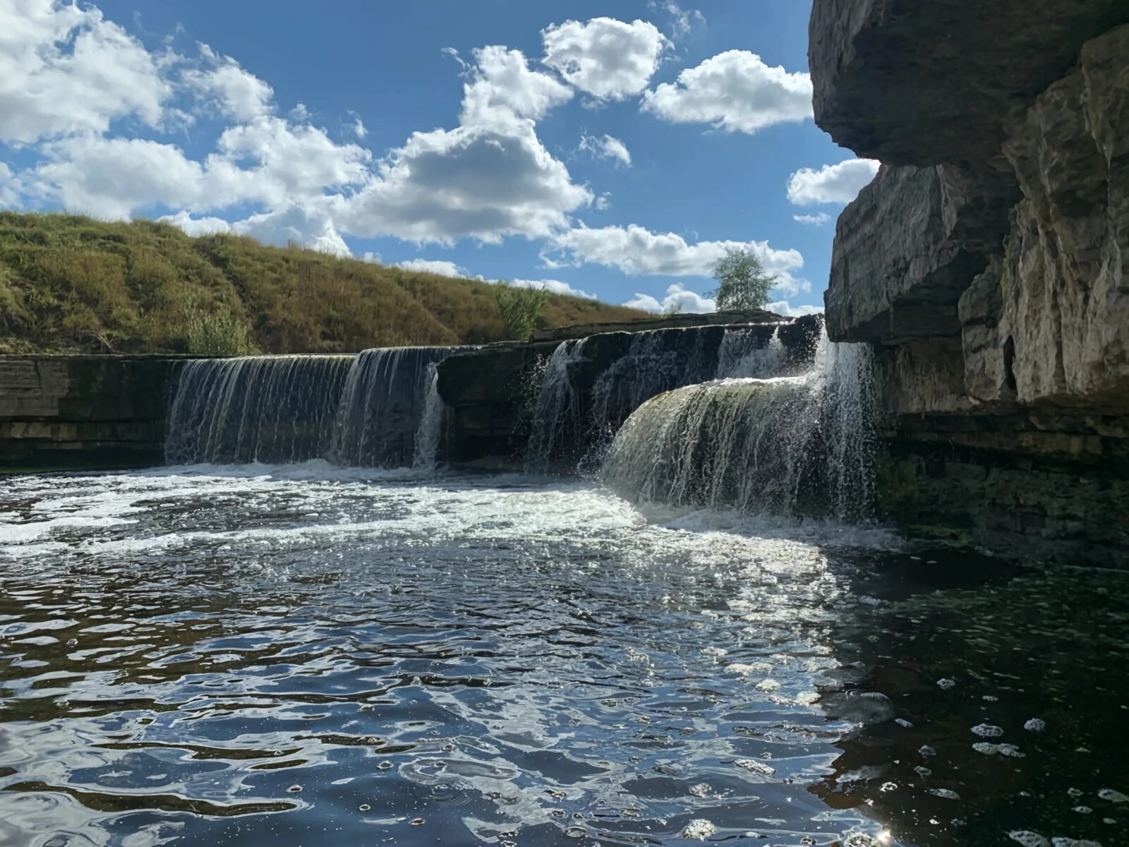 Тосненский водопад
